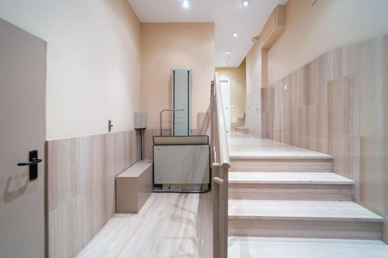 מדריד Apartamentos Gran Via מראה חיצוני תמונה