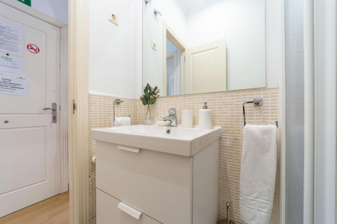 מדריד Apartamentos Gran Via מראה חיצוני תמונה