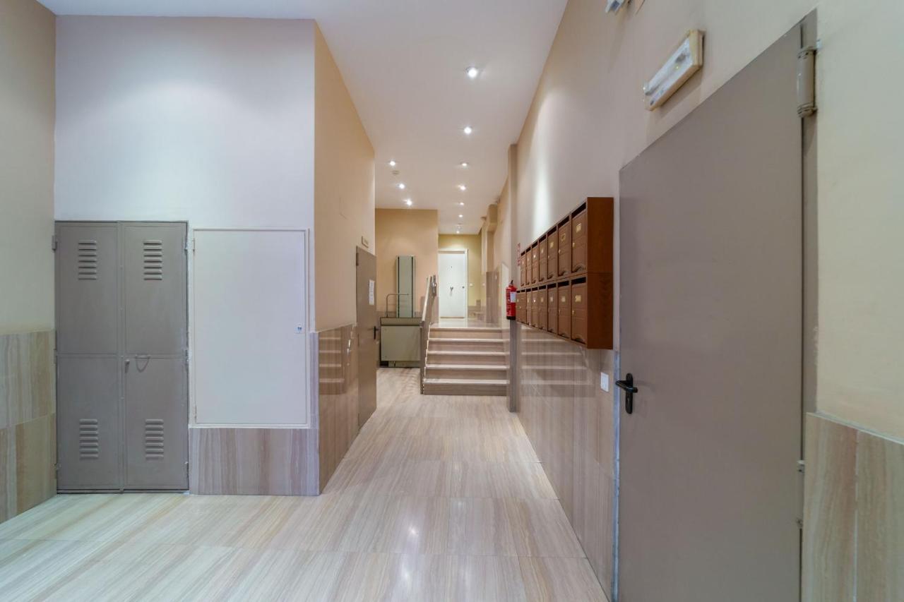 מדריד Apartamentos Gran Via מראה חיצוני תמונה
