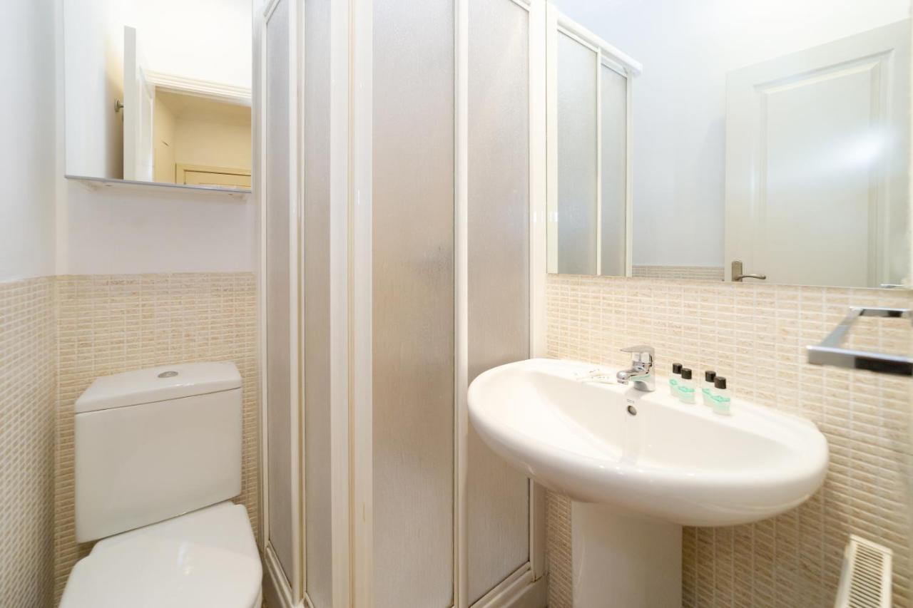 מדריד Apartamentos Gran Via מראה חיצוני תמונה